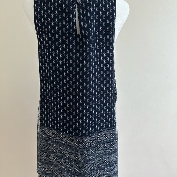 Max Studio Tunic Top - Picture 3 of 4